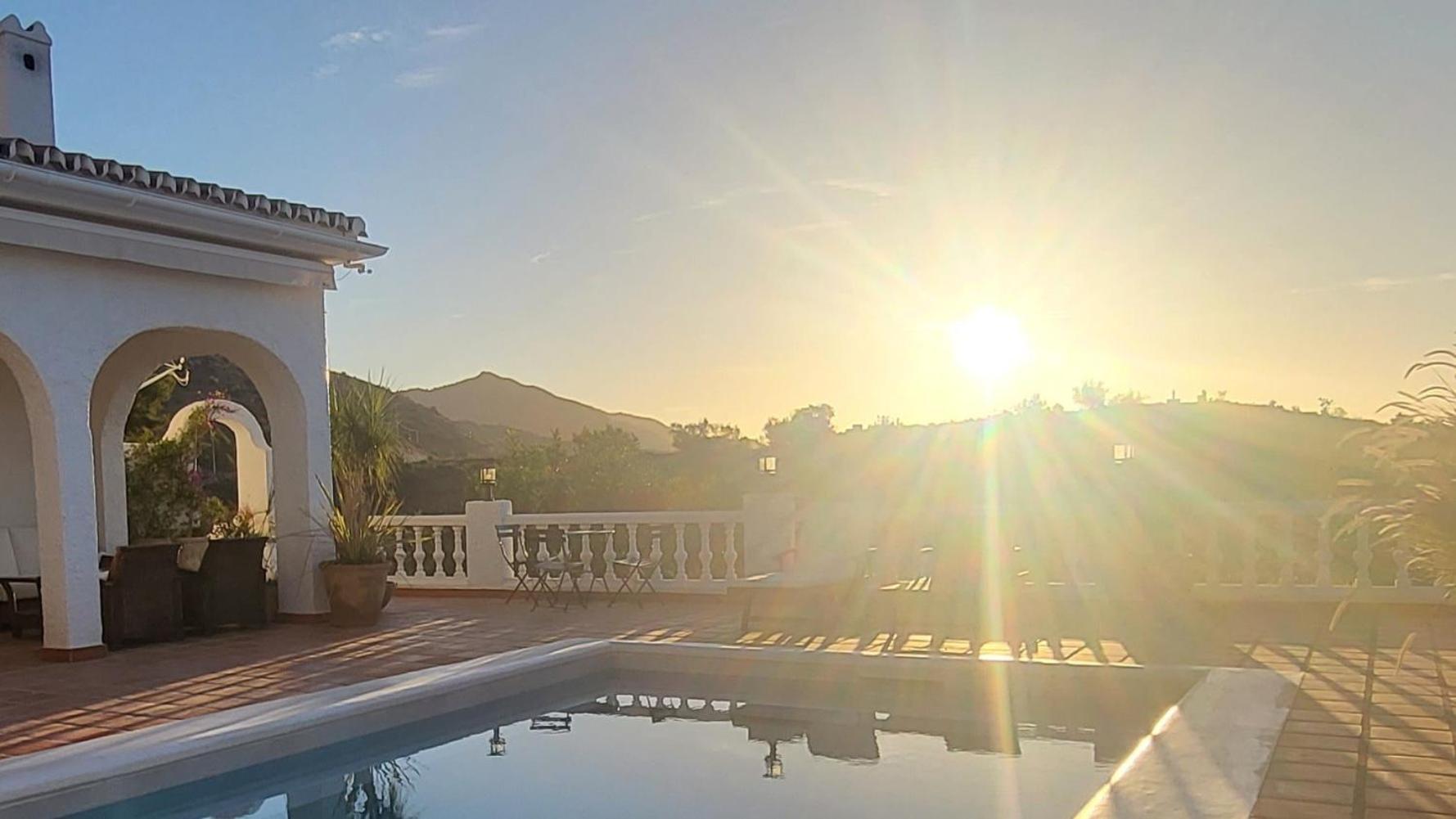 Romantic White Villa -Private Pool Nerja Eksteriør billede